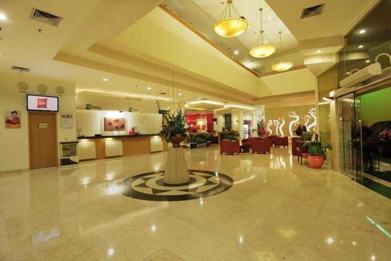 Ibis Malioboro Hotel Jogjacarta Exterior foto
