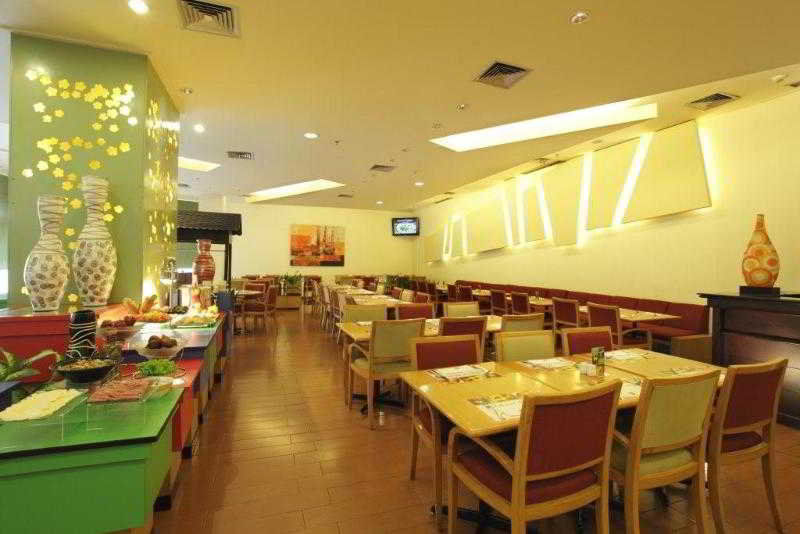 Ibis Malioboro Hotel Jogjacarta Exterior foto